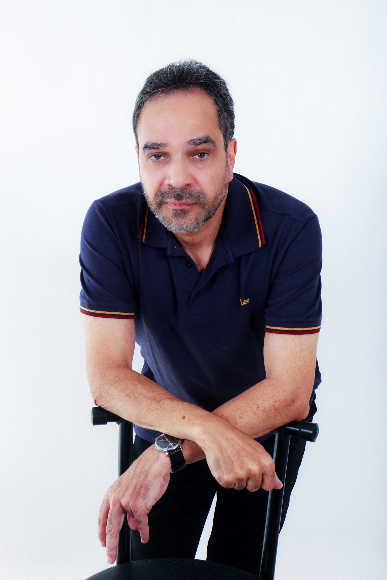 Retrato profissional ilustrativo de Marco Aurélio Galvão